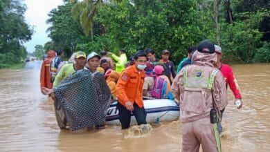 B2ap3 Large As Floods Hit Borneo Indonesia Urged To Boost Climate Action Under Paris Accord.jpeg